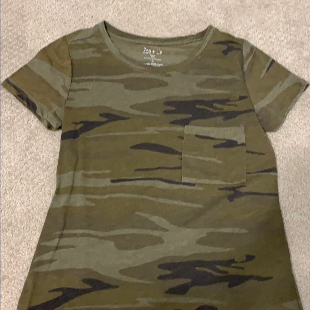 camo t-shirt